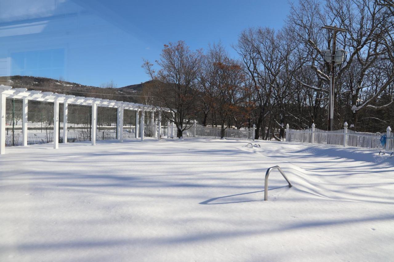 The Lodge At Jackson Village Экстерьер фото